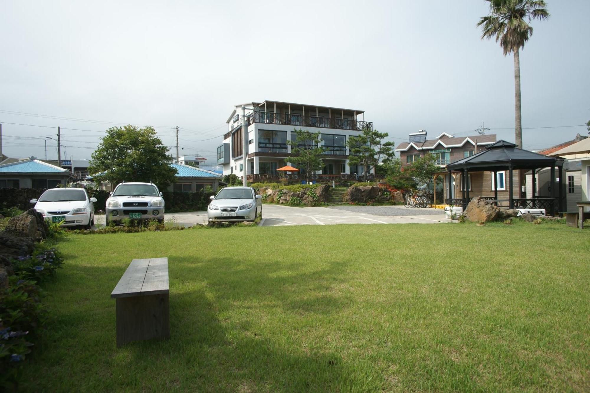 Galeum Guesthouse Seogwipo Exterior foto